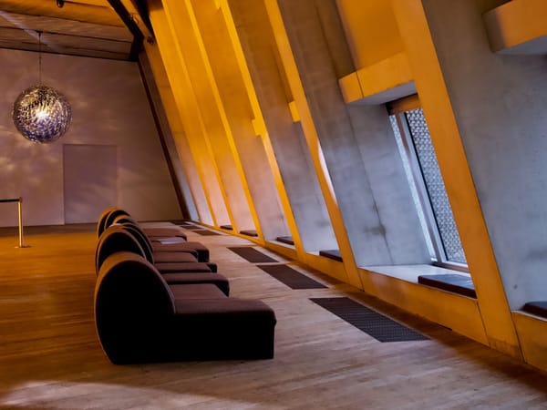 Affordable Alternatives to SKIMS Bodysuits and Lounge Sets for Black Friday 2025