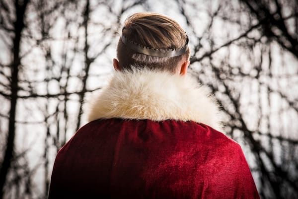 Your Ultimate Guide to Suede Jacket Holiday Gifting and Black Friday Deals